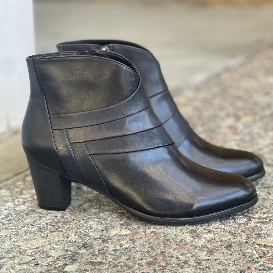 Regarde le deals ciel ankle boots